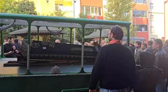 İETT Otobüsünün Çarptığı Deniz Şengül Son Yolculuğuna Uğurlandı