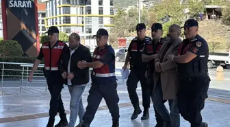 Alanya'da Sahte Kimlikle Emlak Dolandırıcılığına Operasyon: 5 Tutuklama