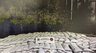 Kahramankazan'da 12 Ton Kaçak Tütün ve 15 Milyon Makaron Ele Ge geçirildi