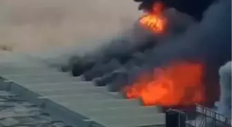 Dakka Havalimanı'nda Yangın, Uçuşlar Durduruldu