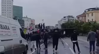 Büyükçekmece D-100 Karayolu'nda TIR devrildi, yol trafiğe kapatıldı-1