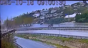Büyükçekmece'de İETT Otobüsü Kazası Güvenlik Kamerasında