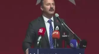 Kürsüdeyken depreme yakalanan Yavuz Ağıralioğlu'ndan bomba tepki: Tayyip Bey aleyhine konuşunca böyle oluyor