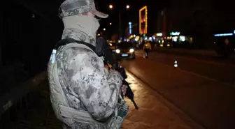 Edirne'de Huzurlu Sokaklar Denetimi: 178 Bin Lira Ceza, Ruhsatsız Tabanca Ele Geçirildi