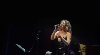 63. Uluslararası Bursa Festivali'nde Gökçe Bahadır ve Emir Ersoy Sahne Aldı