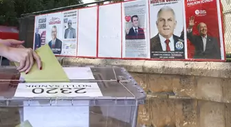 KKTC sandık başına gidiyor! Cumhurbaşkanı adayı seçime saatler kala adaylıktan çekildi