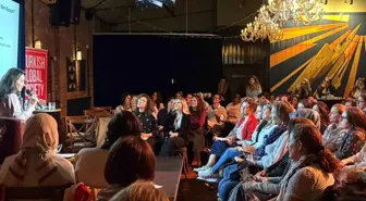 MomTalks Ebeveynlik Zirvesi ile Uluslararası Arenaya Adım Attı