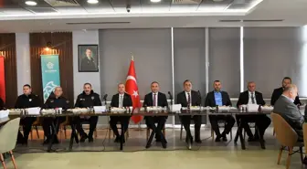 Tekirdağ Valisi Muhtarlarla Kahvaltıda Buluştu