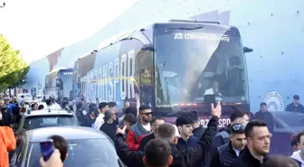 Trabzonspor'un Deplasman Uğurlamasında Taraftar Coşkusu
