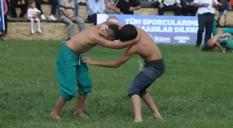 Kozan'da 9. Geleneksel İsmet Atlı Karakucak Güreşleri Başladı