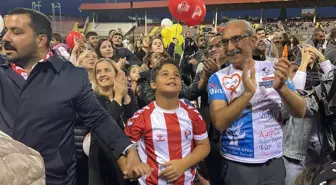 Lösemiyi Yenen Gencay İçin Balonlar Gökyüzüne Bırakıldı