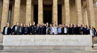 Lapseki Muhtarları Anıtkabir'i Ziyaret Etti