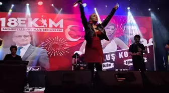 Adana Saimbeyli'de Kurtuluş Konseri: Zeynep Dizdar Hayranlarıyla Buluştu