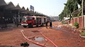 Bangladeş Havalimanında Yangın: 21 Uçuş İptal Edildi