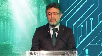 Bakan Yumaklı: Türkiye, orman yangınlarında İHA kullanan dünyada 2'nci ülke olmuştur