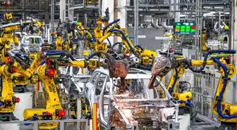 Çin Sanayi Sektörü İlk Üç Çeyrekte Büyüme Gösterdi