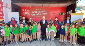 Düzce'de Geleneksel Oyunlar Tırı Öğrencilerle Buluştu