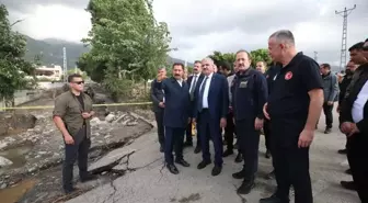 İçişleri Bakan Yardımcısı Karaloğlu, Hatay'da Sağanak Zararını İnceledi