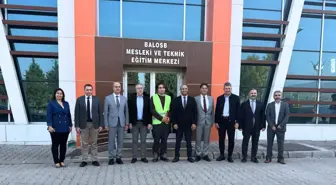 Lise Öğrencisi Demir Çolak, Deprem Bölgesindeki Okula Yenilenebilir Enerji Kurdu