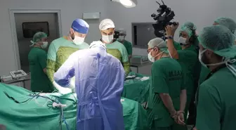 Malatya'da Canlı Proktoloji Cerrahi Kursu Düzenlendi