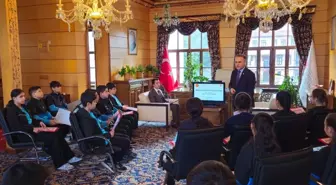 Ortaokul Öğrencilerine Medya Okuryazarlığı Eğitimi