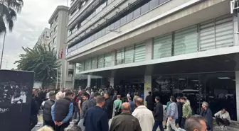 Karşıyaka Bostanlı Pazarında Tekstil Fuarına Tepki