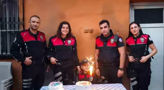Adana'da Motosikletli Polislerden Özel Gereksinimli Çocuğa Doğum Günü Sürprizi