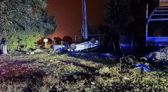 Yağmur Sonrası Takla Atan Araçta İki Kişi Yaralandı