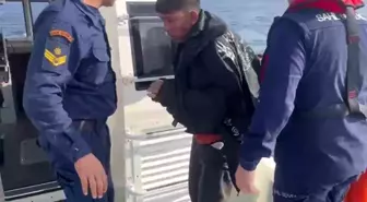 Didim'de Yüzerek Yunanistan'a Geçmeye Çalışan Düzensiz Göçmen Kurtarıldı