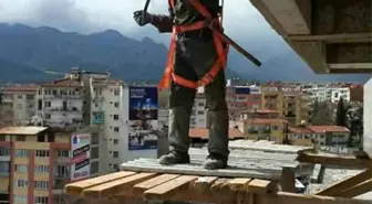 Denizli'de İnşaat İşçisi Düşerek Hayatını Kaybetti