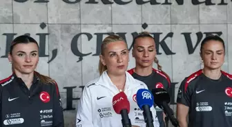 A Milli Kadın Futbol Takımı, Kosova ile Önemli Maçlar İçin Hazırlanıyor