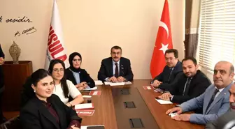 Milli Eğitim Bakanı Tekin'den CHP'ye Zorunlu Eğitim Açıklaması