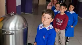 Afyonkarahisar'da Öğrencilere Sağlıklı Beslenme Projesi Devam Ediyor