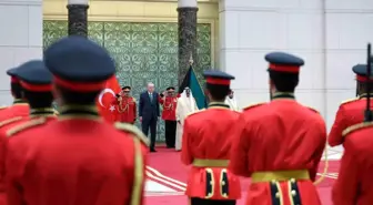 Erdoğan Kuveyt'te Resmi Törenle Karşılandı