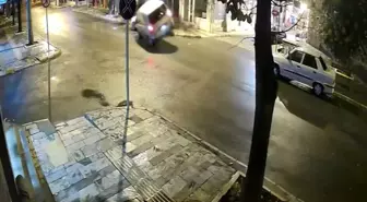 Isparta'da Devrilen Araçtan Baba ve Kızı Kurtarıldı