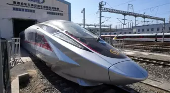 Dünyanın En Hızlı Treni CR450, Testlerde Rekor Kırdı
