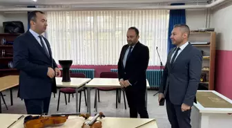 Edirne Milli Eğitim Müdürü Ferhat Yılmaz, Karaağaç Ortaokulunu Ziyaret Etti