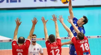 İstanbul Büyükşehir Belediyespor, Halkbank'ı 3-0 Geçerek Çeyrek Finale Yükseldi