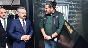 Eskişehir Valisi Aksoy, Narko Tırı Ziyaretinde Uyuşturucuyla Mücadeleyi Vurguladı