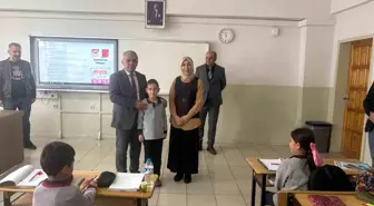 Öğretmenden Kahramanlık Örneği: Boğulma Tehlikesindeki Öğrencisini Kurtardı