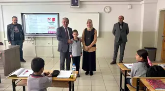 Öğrenciyi Boğulma Tehlikesinden Kurtaran Öğretmene Teşekkür