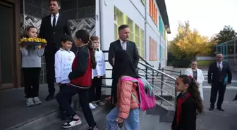 Kayseri'de Akran Dayanışmasını Artırmak İçin 'Oynaya Oynaya Gelin Çocuklar/Selam Size' Etkinliği Düzenlendi
