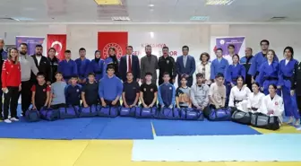Kütahya'da 'Dumlupınar'da Parlayan Yıldızlar' Projesi Törenle Tanıtıldı