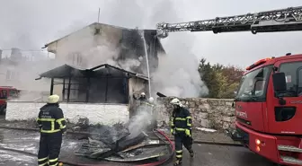 Sivas'ta 2 Katlı Binada Yangın: 1 Gözaltı