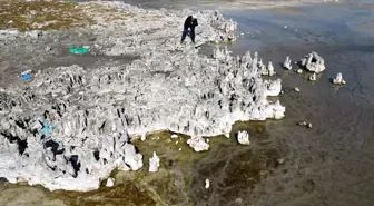 Van Gölü'nde Küresel İklim Değişikliği Mikrobiyalitleri Gün Yüzüne Çıkardı