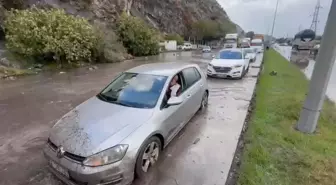 Aydın Söke'de Sağanak Yağış Heyelana Neden Oldu