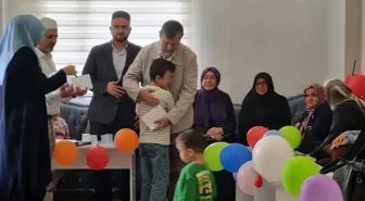 Hatay'da Yetim Çocuklara Okul Kıyafeti ve Kırtasiye Desteği