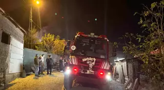 Çatalca'da Samanlık Yangını: 4 Hayvan Telef Oldu