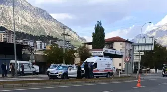 Adana'da Motosiklet Kazası: Sürücü Ağır Yaralı