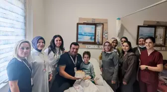 Kozan Devlet Hastanesi'nde 10 Yaşındaki Ege'ye Doğum Günü Sürprizi